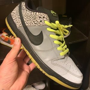Nike sb dunk low dj clark Kent x primitive 112